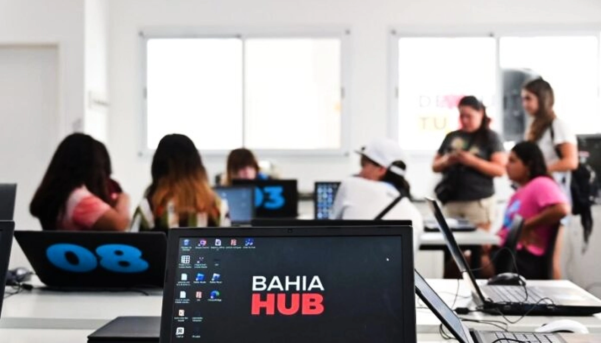 El Bahía HUB reabre sus puertas e inicia sus talleres y cursos gratuitos tras el temporal