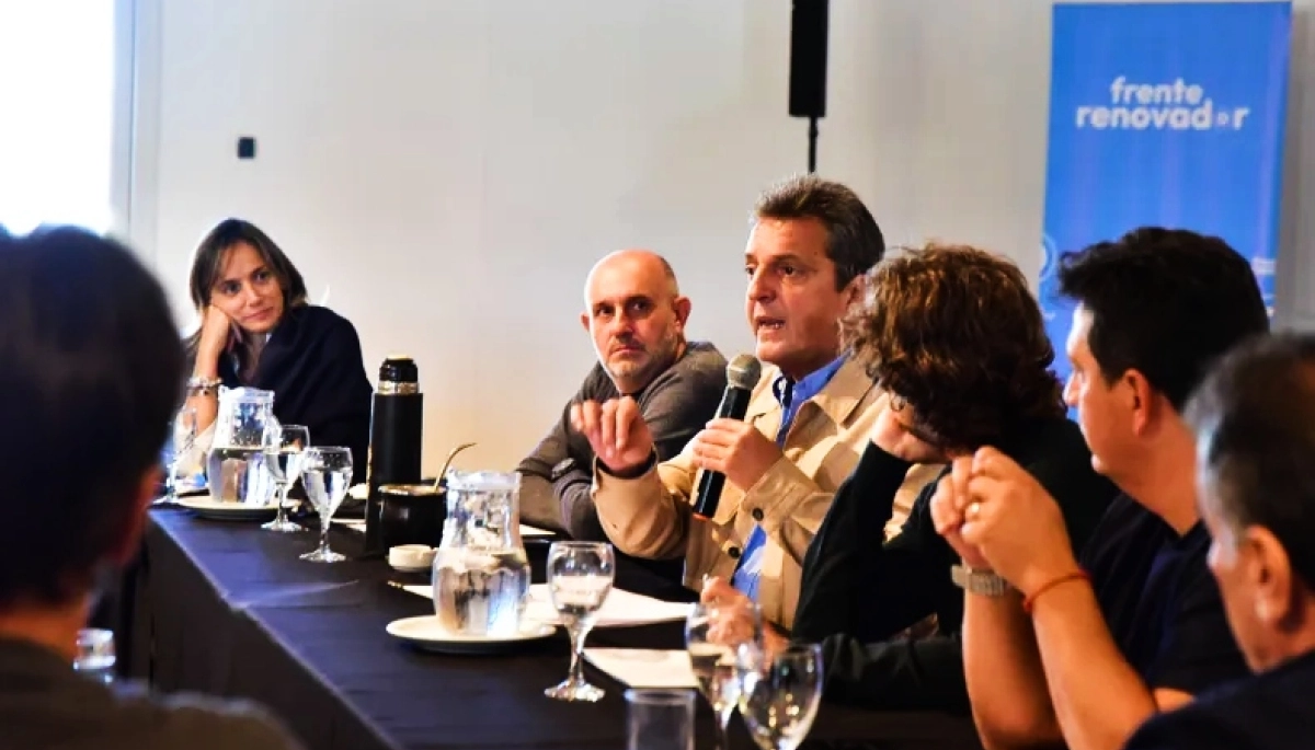 Zoom y decisión tomada: el massismo le votará la suspensión de las PASO en la Provincia a Kicillof
