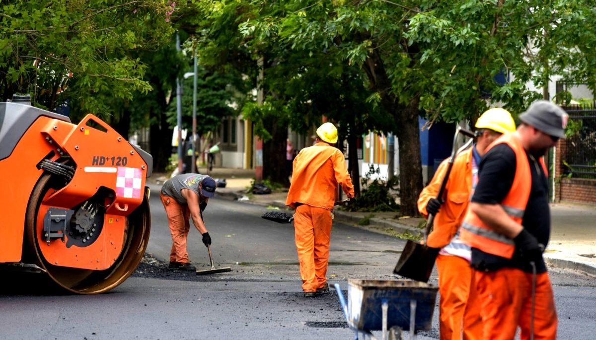 La Municipalidad de La Plata encara el bacheo de 5.400 cuadras en todos los barrios