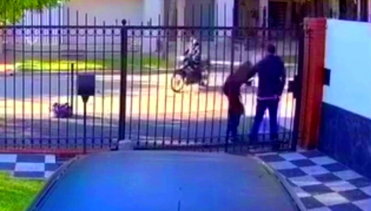 Inseguridad en Tres de Febrero: un trabajador comenzó el día asaltado por motochorros