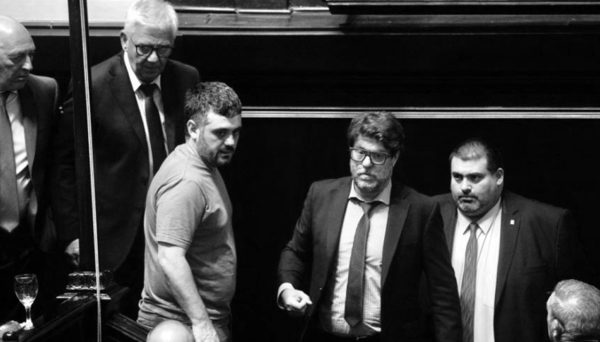 La Junta Electoral convocó una reunión para tratar los plazos electorales y la Legislatura rechazó la invitación