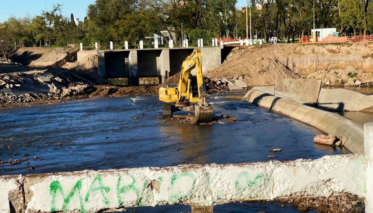 Bahía Blanca finalizó las tareas de limpieza y reacondicionamiento en el Arroyo Napostá