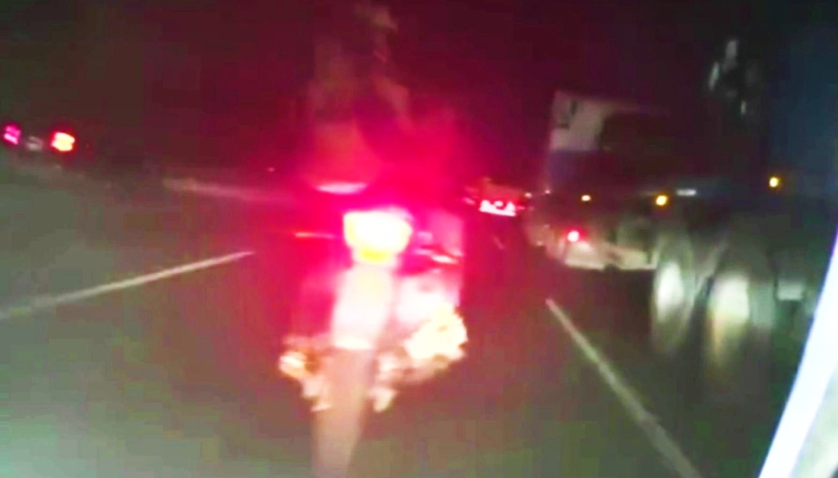 Ingeniero aceleró en los carriles rápidos de la Panamericana y eludió ataque de motochorros