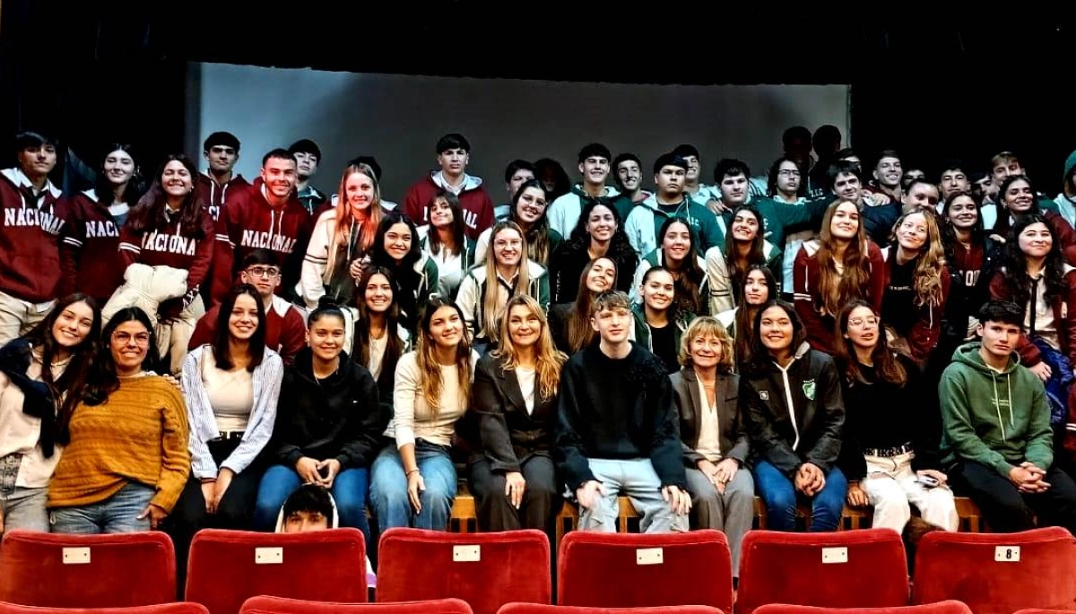 El municipio de Chaves realizó un programa de inserción laboral para jóvenes en el cine De La Garma