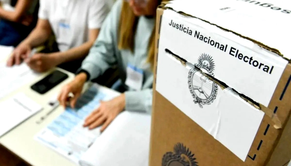 Malestar en el kicillofismo por la reelección indefinida de legisladores bonaerenses que excluye a intendentes