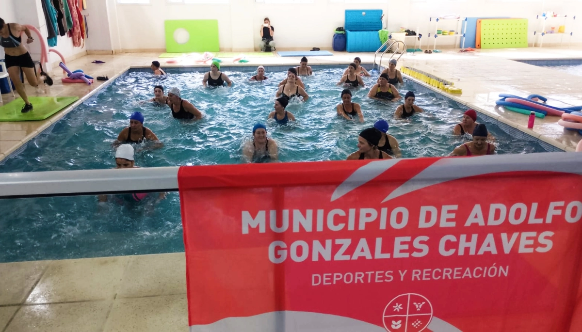 Adolfo Gonzales Chaves fue sede del segundo encuentro Regional de Aquagym