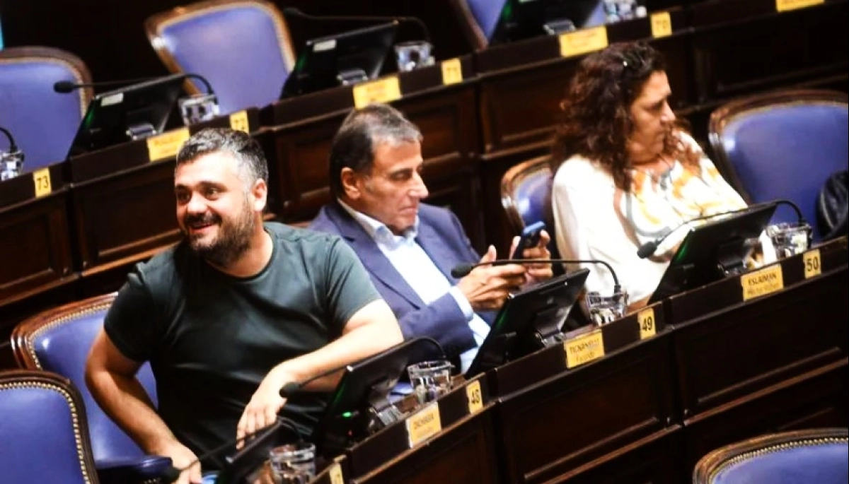 Enfrentamiento abierto en redes entre una diputada kicillofista y un massista: acusaciones de colaboración con Vidal