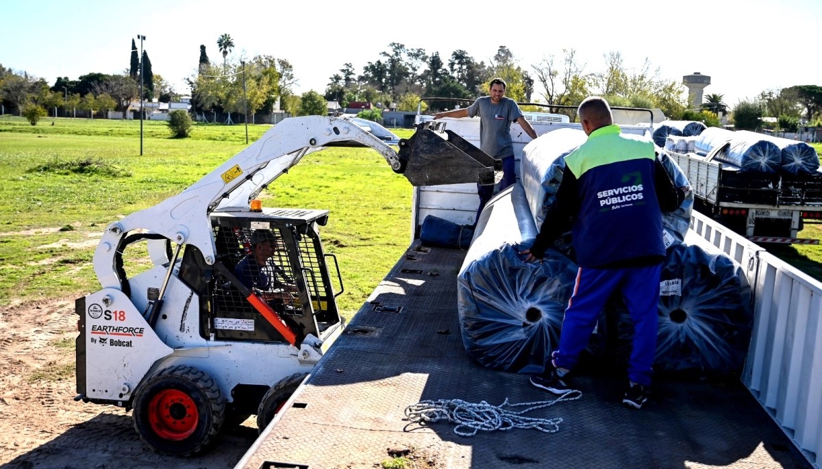 Avanzan las obras en la cancha de hockey con césped sintético de San Vicente