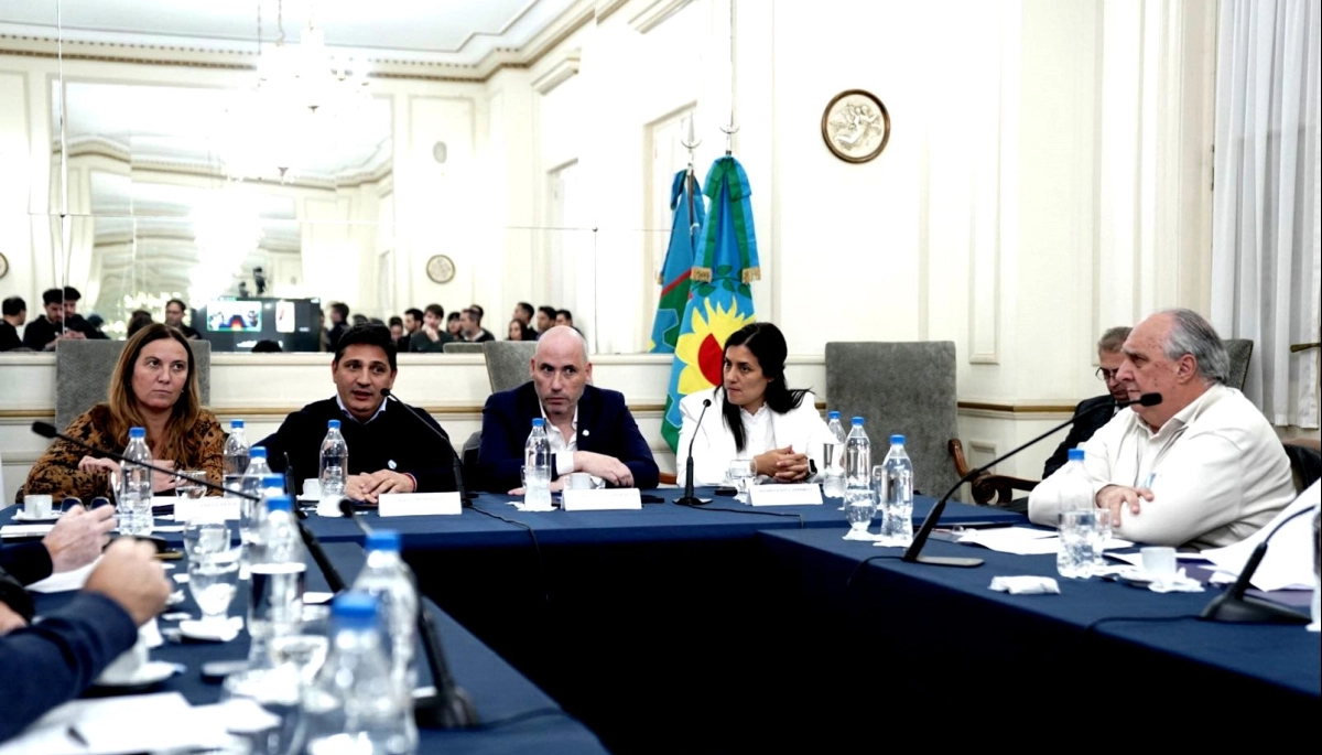 “Muy evasivo”: Marinucci expuso en la Legislatura bonaerense y destacaron su “falta de respuestas”