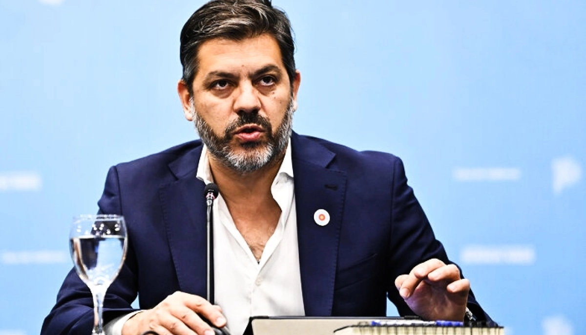 Primero Larroque y ahora Bianco: el kicillofismo fogonea la interna y dice que no hay acercamientos de unidad