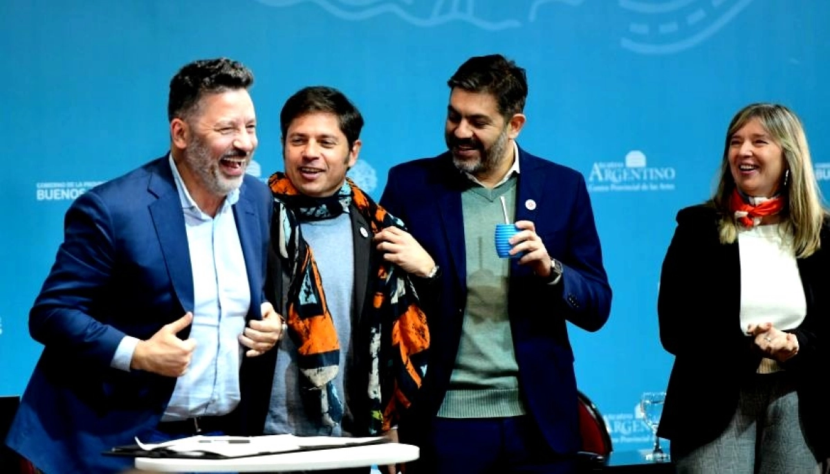 Kicillof se reunió con un intendente ultracristinista: especulaciones y asombro en la interna peronista