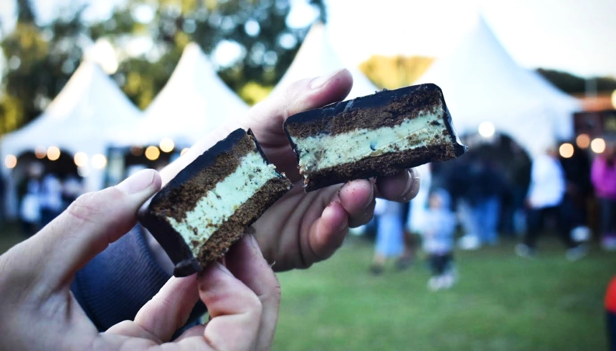 Un finde largo a puro sabor: llega la Fiesta del Chocolate y el Alfajor a Mar Chiquita