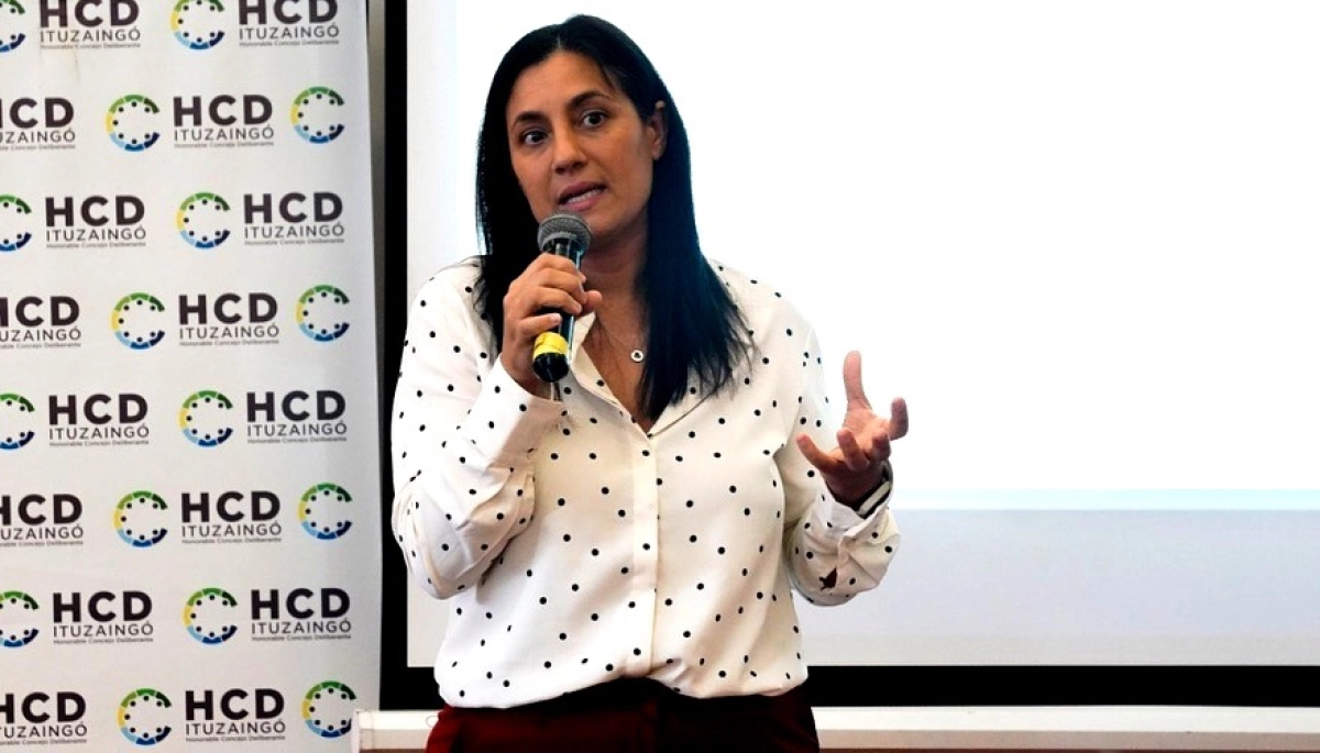 Senadora bonaerense del massismo pide a Massa candidato a diputado nacional porque la Legislatura "le quedaría chica"