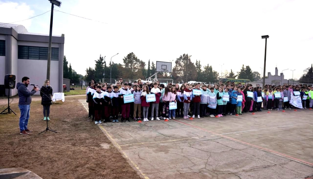 En 25 de Mayo, Egüen dio la bienvenida a los participantes de los Juegos Escolares Bonaerenses