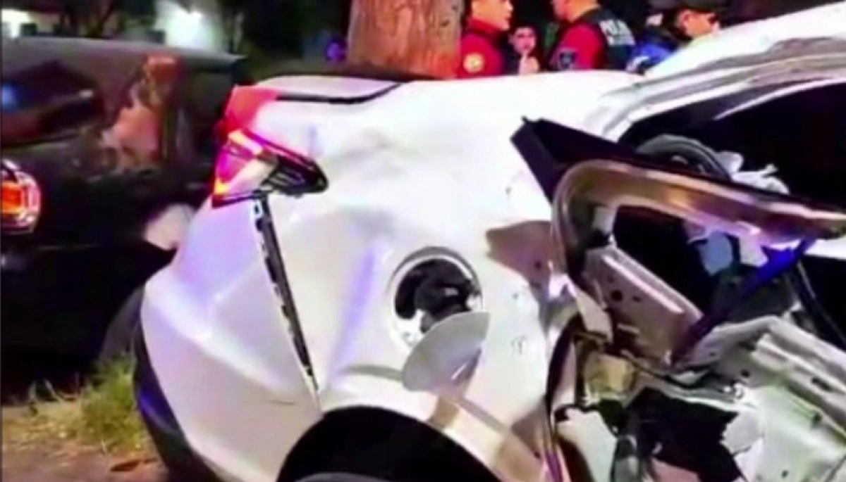 "GTA" en CABA: dos prófugos, un muerto y un detenido internado tras un robo de auto y una terrible persecución