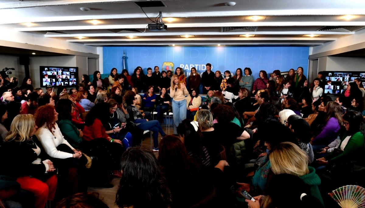 Magario encabezó una reunión de mujeres peronistas para organizar la marcha en apoyo a Cristina