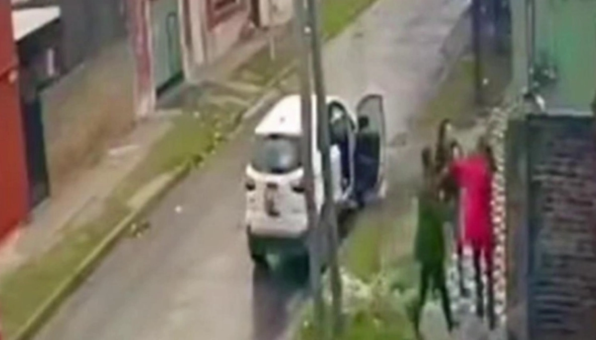En Avellaneda detuvieron a una mujer que asaltó y golpeó a jubilada de manera salvaje