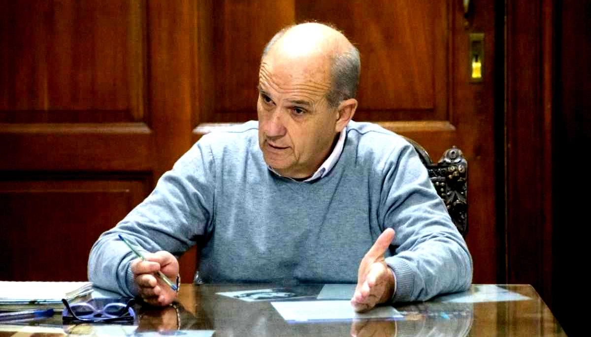 Video en redes, quejas y denuncia: Zurro cruzó a municipio radical por el ingreso “ilegal” de agua