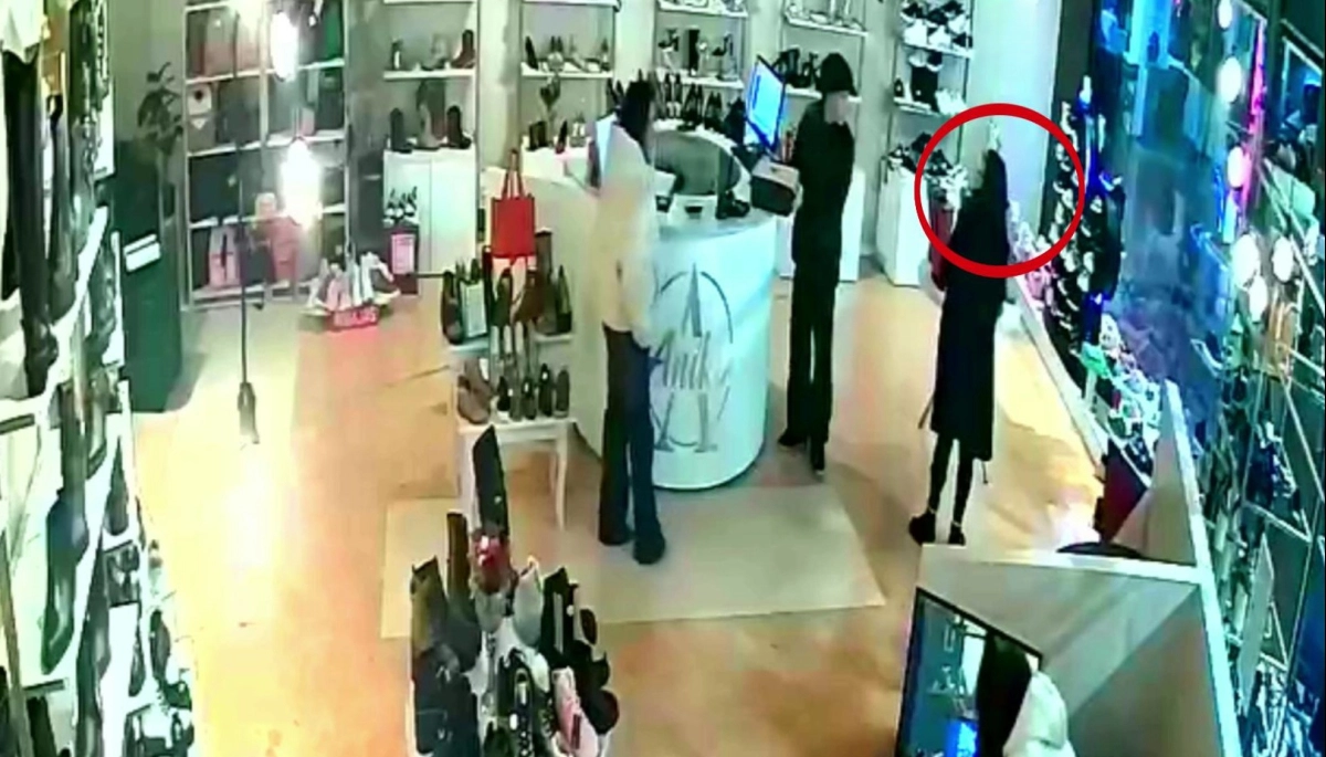 Mal paso en Olavarría: familia robó una zapatería y quedó grabada por cámaras de vigilancia