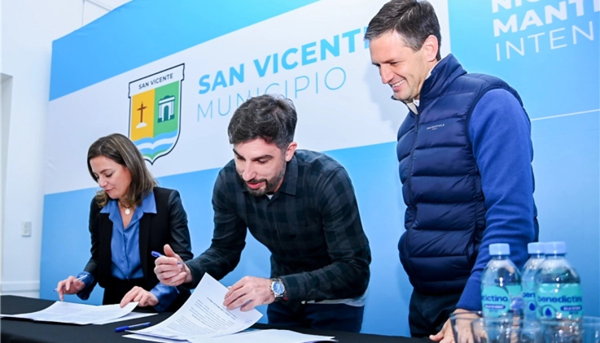 Mantegazza firmó un convenio de cara a un proyecto de Desarrollo Urbano para San Vicente
