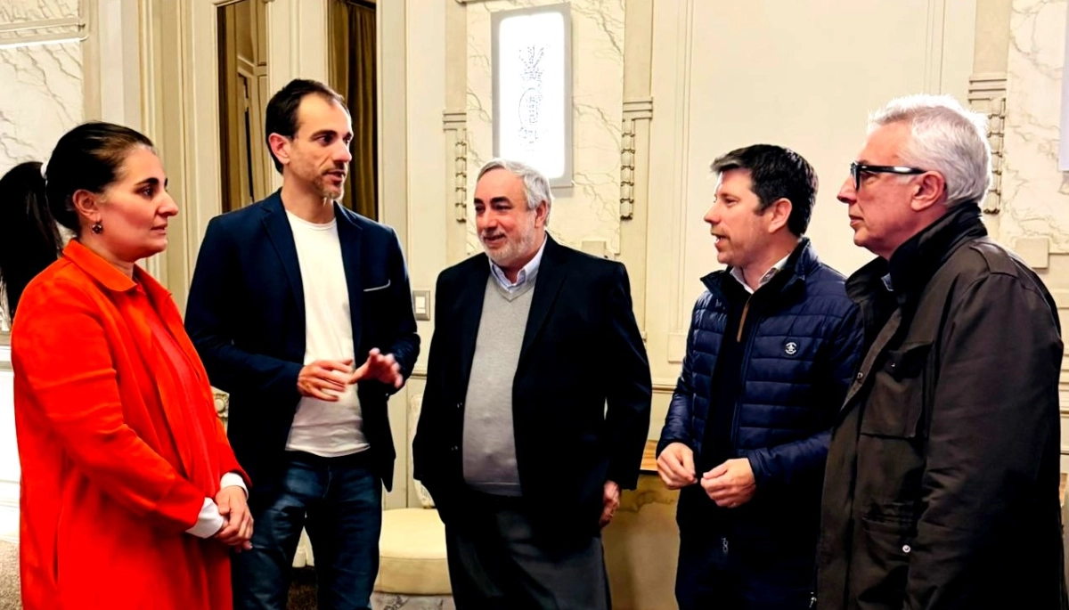 Heridos, reproches y pactos rotos tras el cierre de listas en Somos Buenos Aires