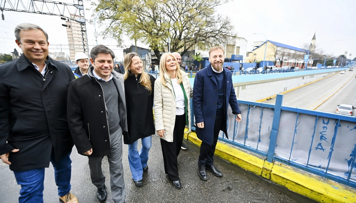 Junto a Otermín, Kicillof visitó Lomas de Zamora con anuncios en la salud y obras públicas