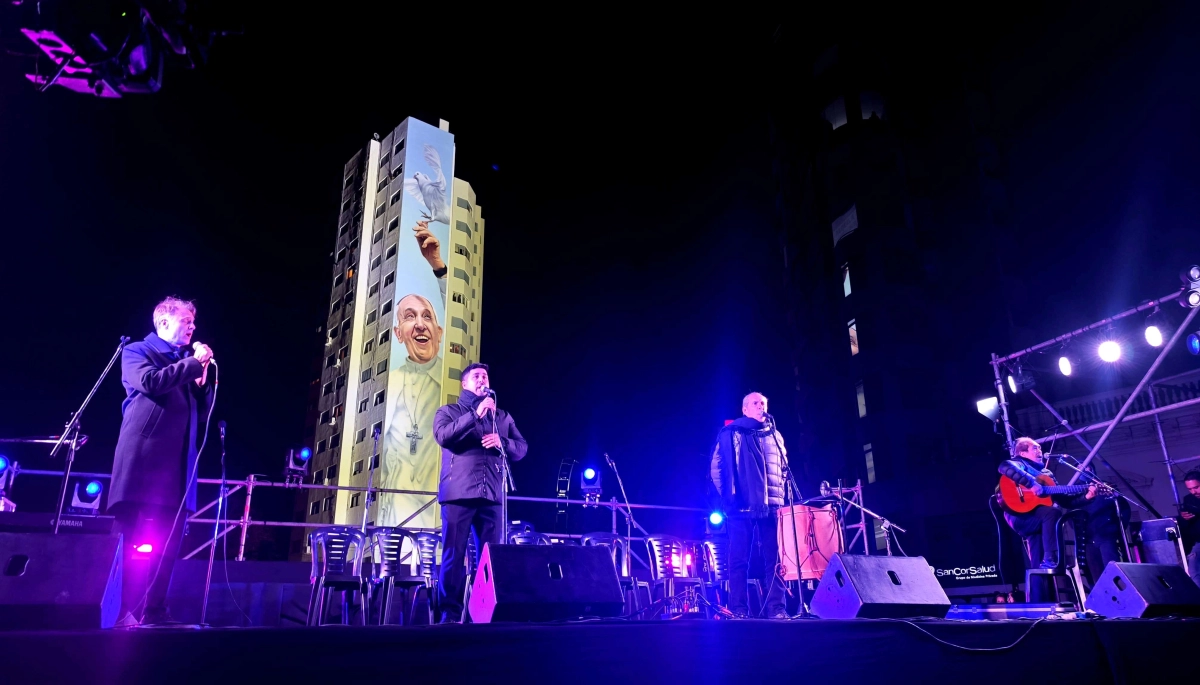 Así quedó en La Plata, el mural más grande del mundo del Papa Francisco
