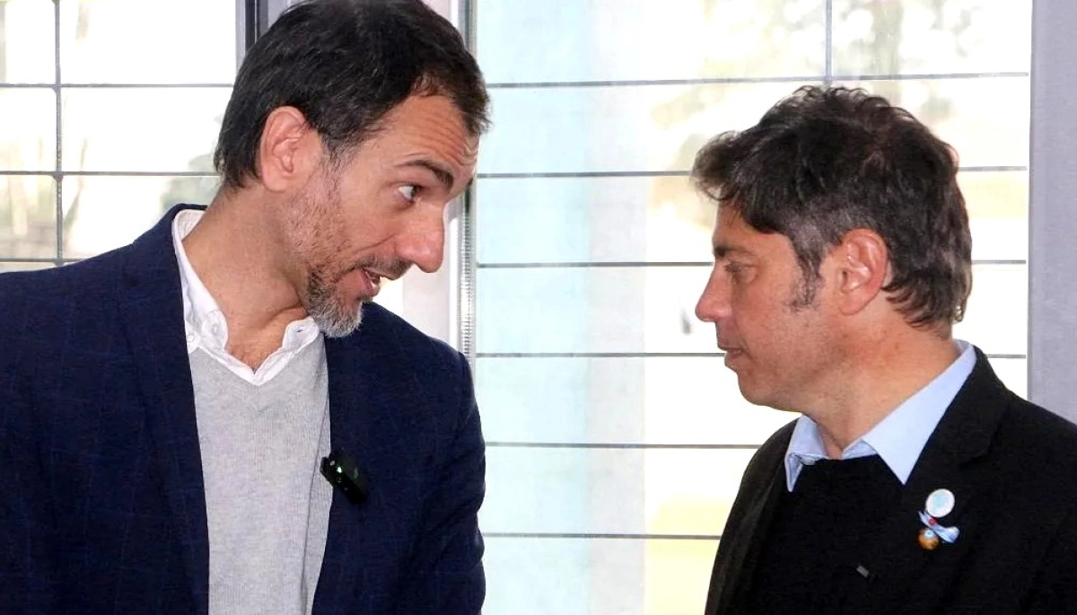 Se enojó y se fue: Petrecca plantó a Kicillof en medio de la conferencia por una frase incómoda