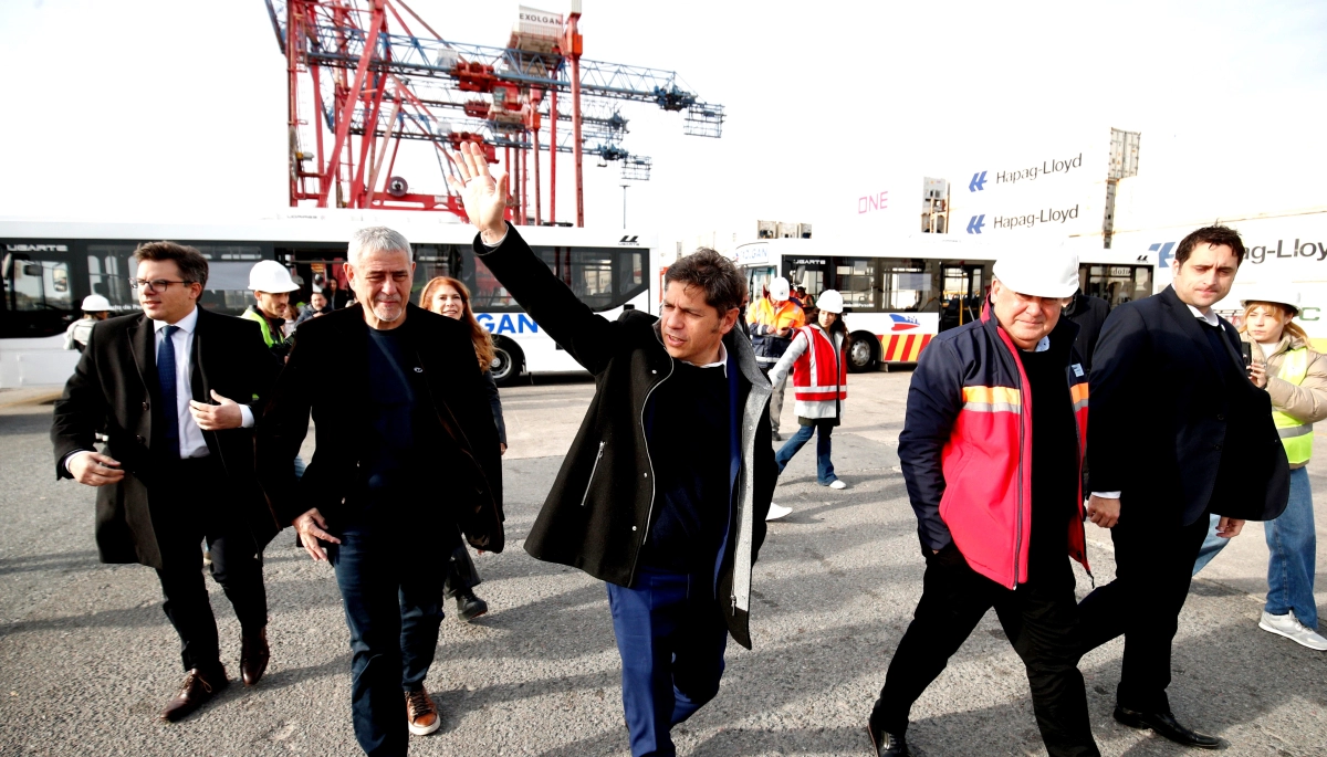 Kicillof visitó a Ferraresi y anunciaron la ampliación del muelle en Dock Sud