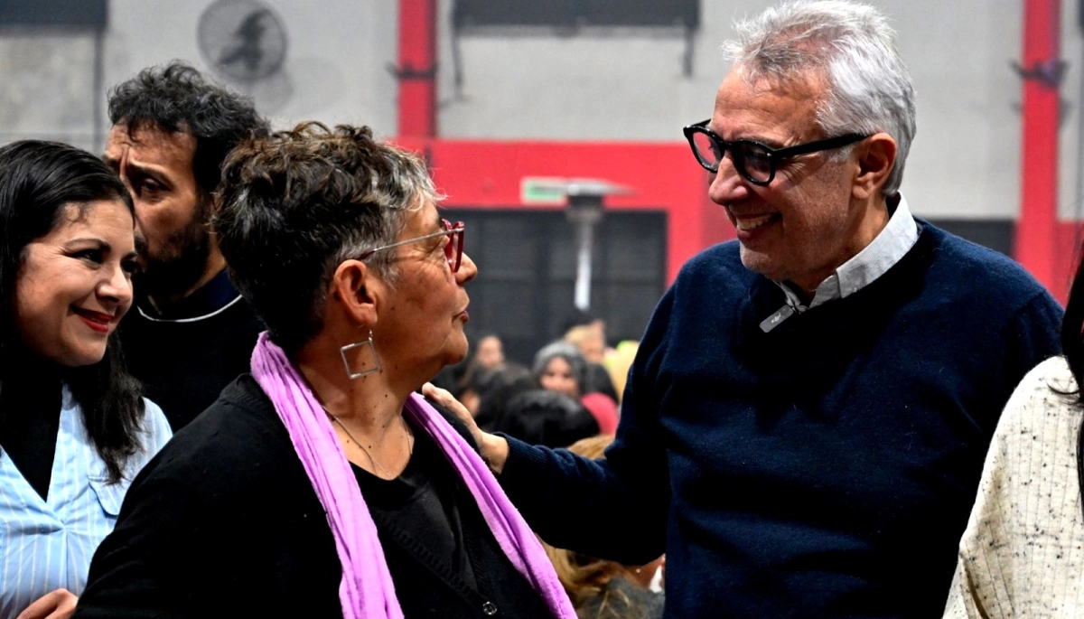 Zamora celebró a los auxiliares escolares: “Las escuelas no funcionan sin ellos”
