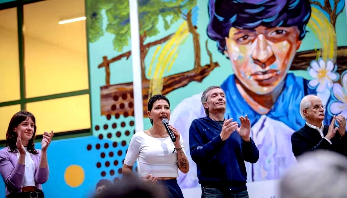 De campaña por Quilmes junto a Mayra Mendoza y Taiana, Máximo llamó a votar a Fuerza Patria