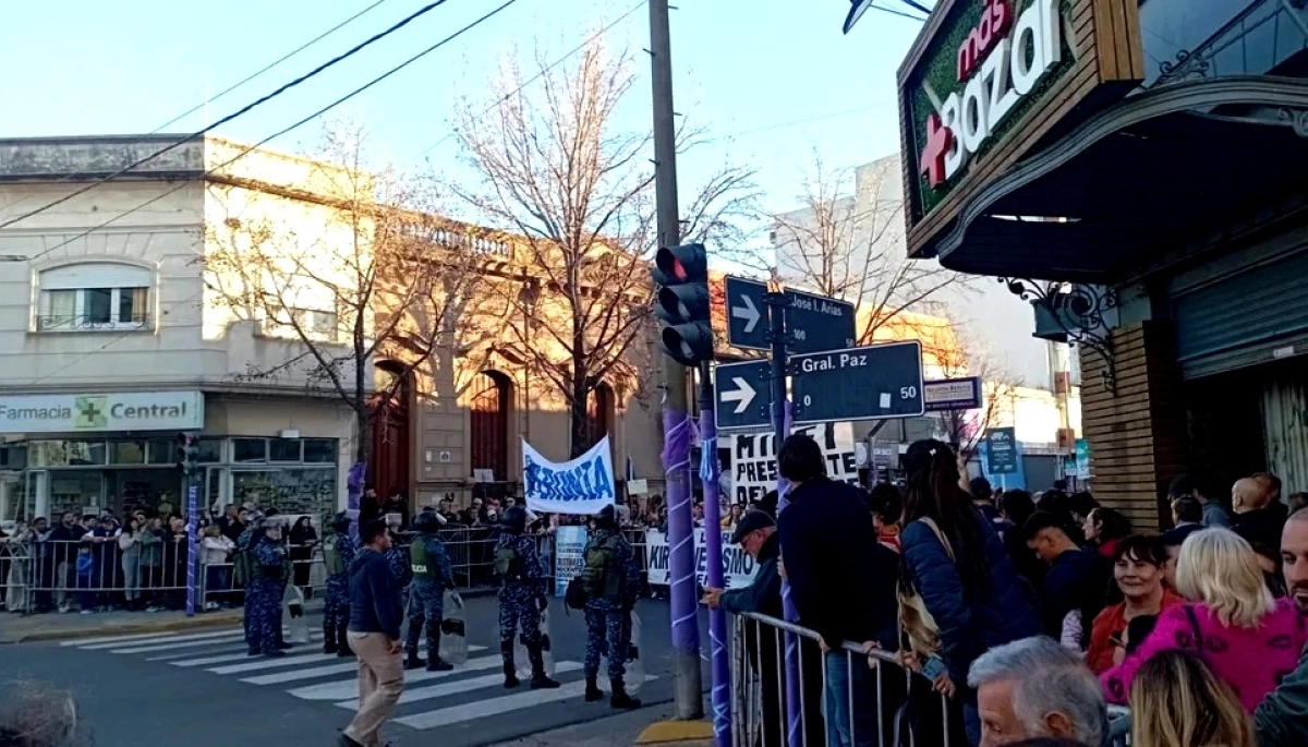 Entre provocaciones, insultos y el escándalo en Discapacidad, Milei y Espert desembarcaron en Junín