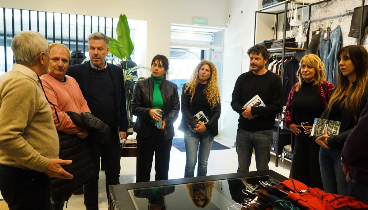 Fuerza Patria refuerza la agenda en La Plata con comerciantes para fortalecer el desarrollo del sector