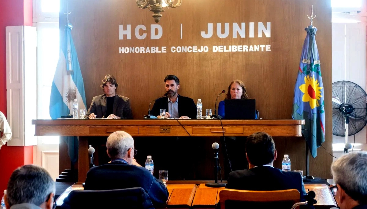 En Junín apuntan a los libertarios por supuesta venta de cargos: caos e interna en el Concejo