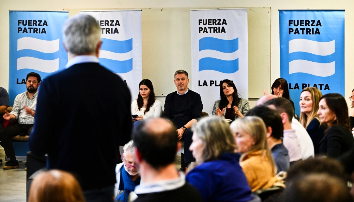 En una charla con la comunidad de la UNLP, Fuerza Patria profundiza su agenda universitaria