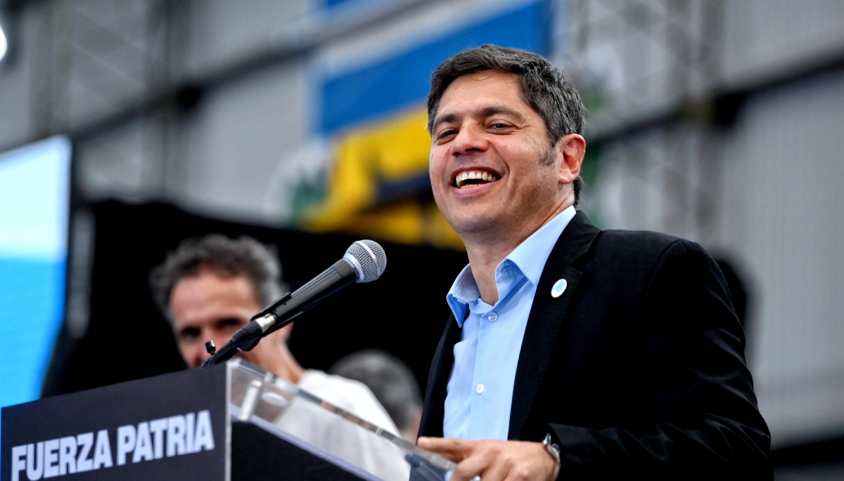 Kicillof en Pilar convocó a defender el Estado en las urnas y calificó a Milei de “estafador" y “mentiroso”