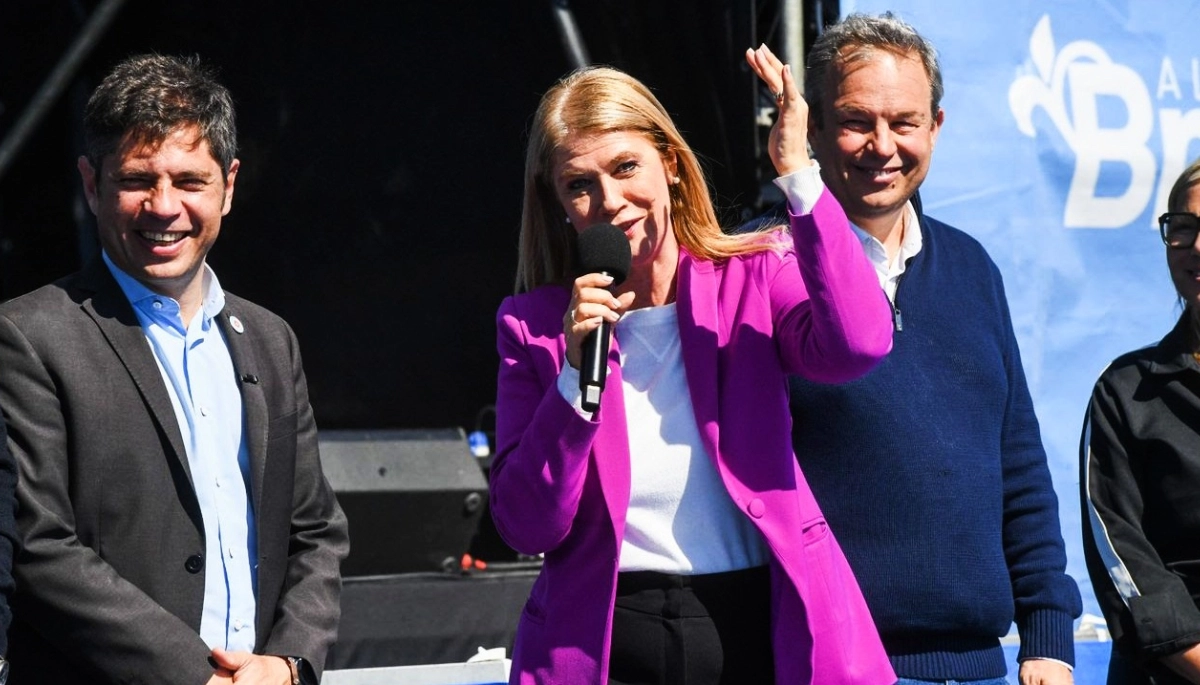 Magario visitó Almirante Brown y le pidió al electorado “ponerle un límite a Milei”