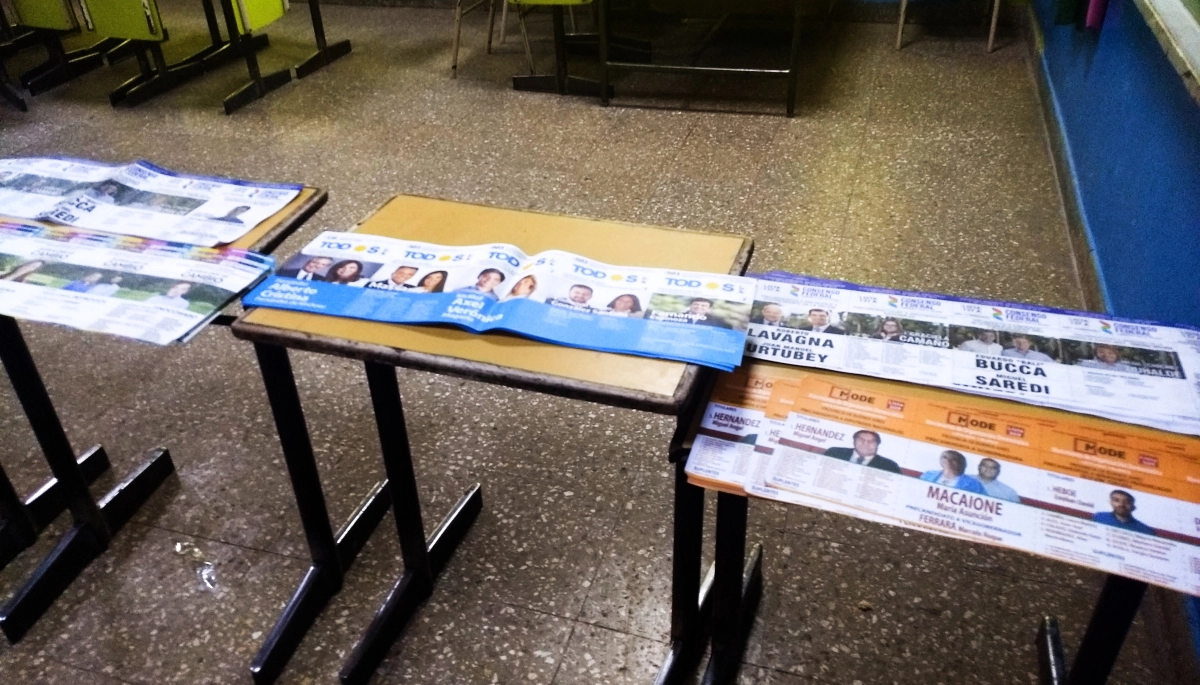 Elecciones bonaerenses: cómo será el protocolo para reponer boletas que faltan en el cuarto oscuro