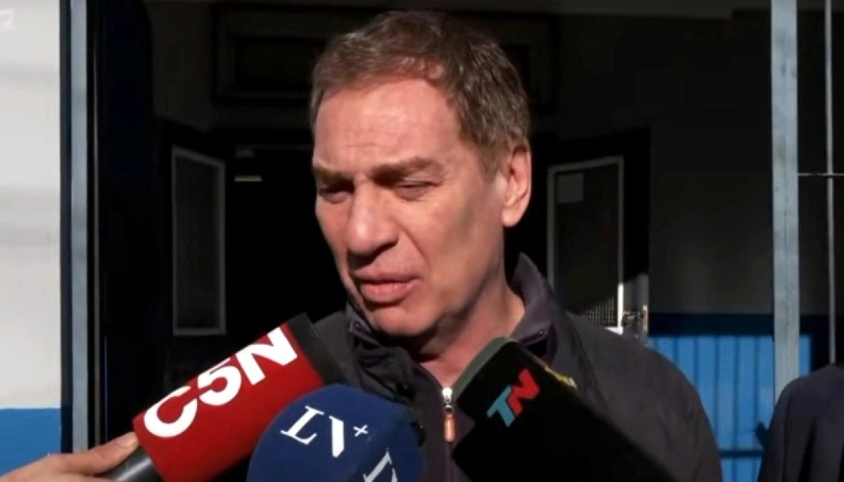 Temprano y en Tigre, Santilli votó: llamó a participar y denunció maniobras para confundir votantes