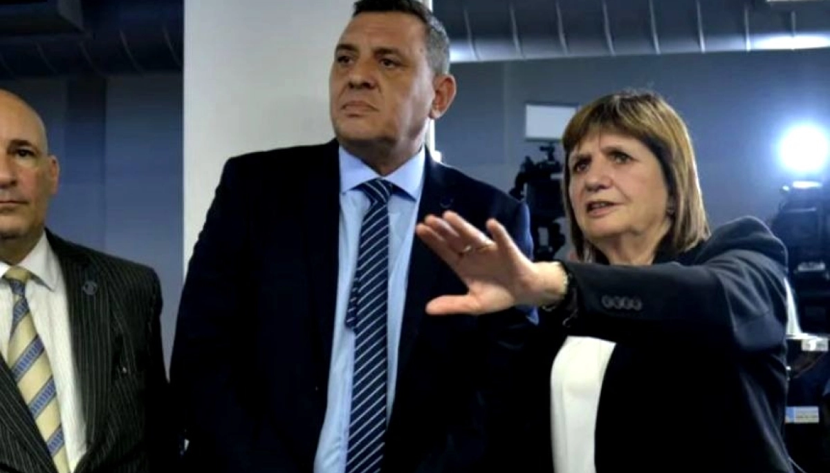 El candidato Bondarenko votó en Florencio Varela y llamó a fortalecer la democracia