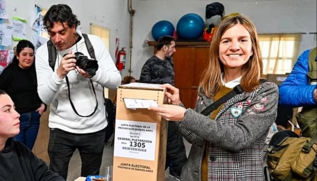 Raverta votó en Mar del Plata y afirmó: "Es alentador saber que la gente fue a votar”