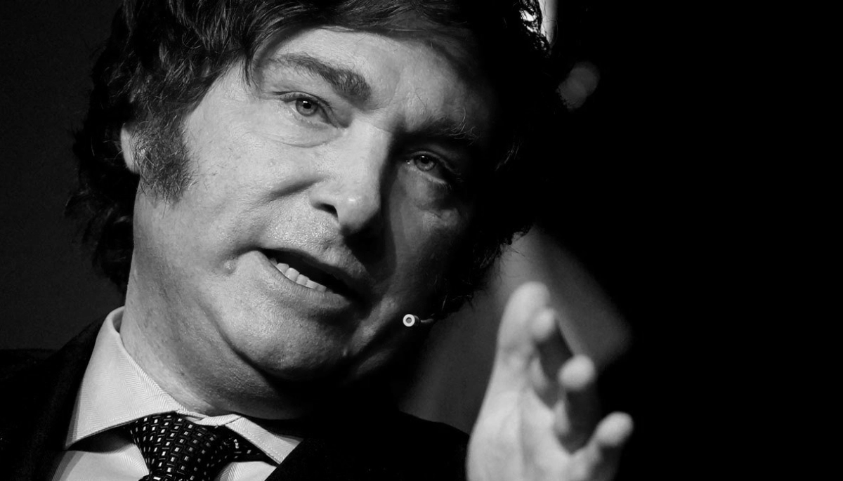 Milei ignora los pedidos de Kicillof para reunirse y teje una estrategia para acentuar la confrontación