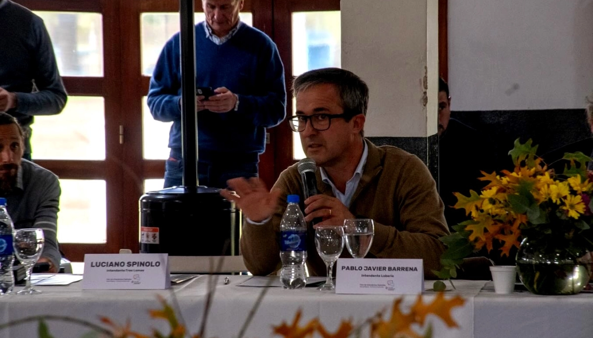 Desde Lobería, Pablo Barrena definió como “acto heroico” sostener los servicios con la economía actual