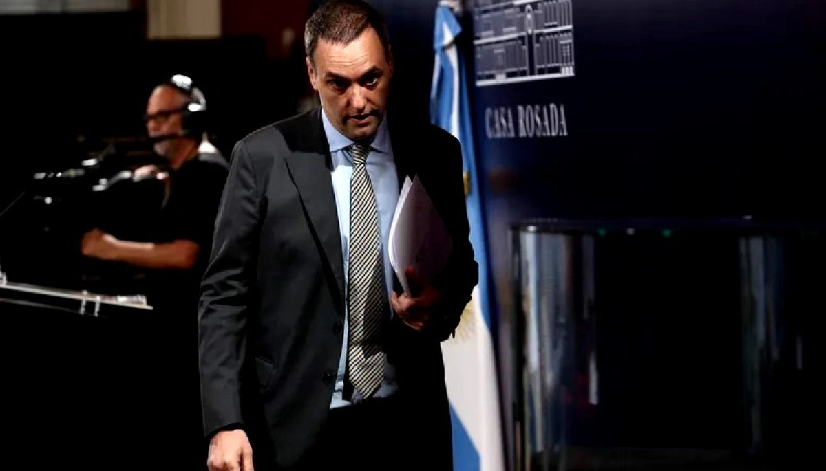 Con autocrítica, Adorni habló de la derrota electoral: “No logramos llegar a los bonaerenses”