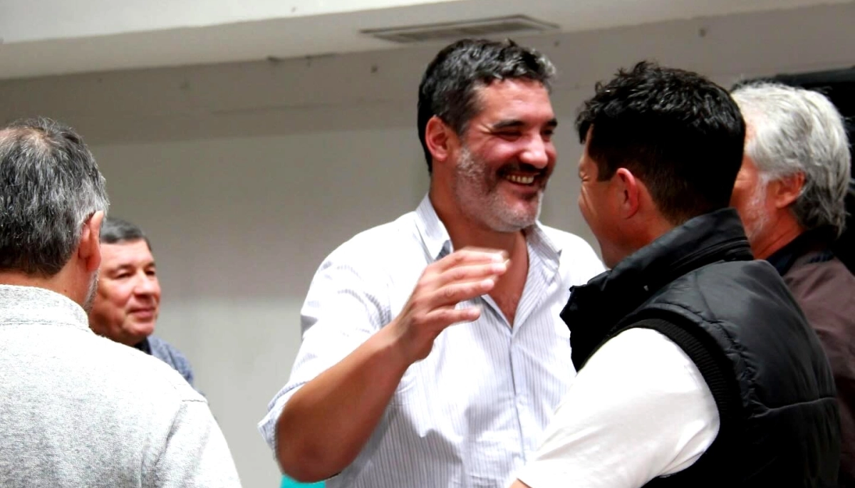 Escándalo en Brandsen: denuncian que el intendente Raitelli agredió a un concejal en la calle