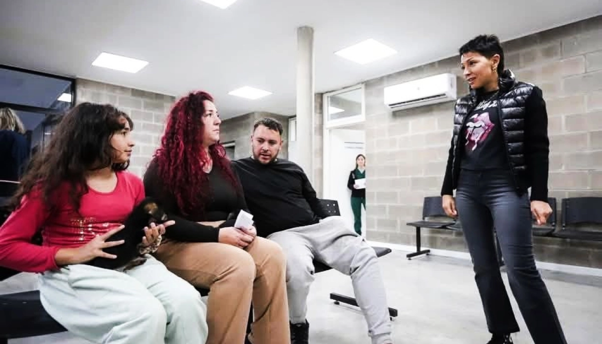 Mayra Mendoza supervisó la nueva veterinaria municipal y pidió a los vecinos de Quilmes acompañar a Taiana