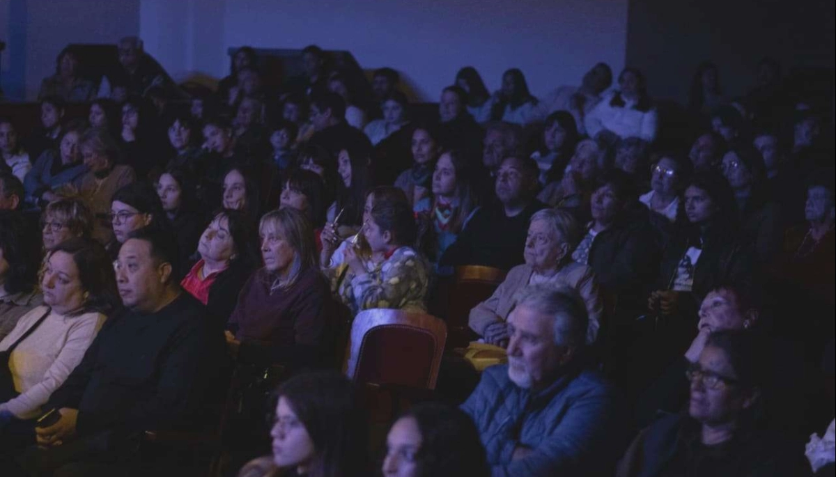 “Pocha” Pons: música, legado y emoción en una noche inolvidable en el Teatro Español de Magdalena