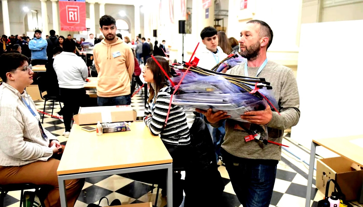Por la detección de anomalías, la Junta Electoral bonaerense abrirá 18 urnas de 11 distritos