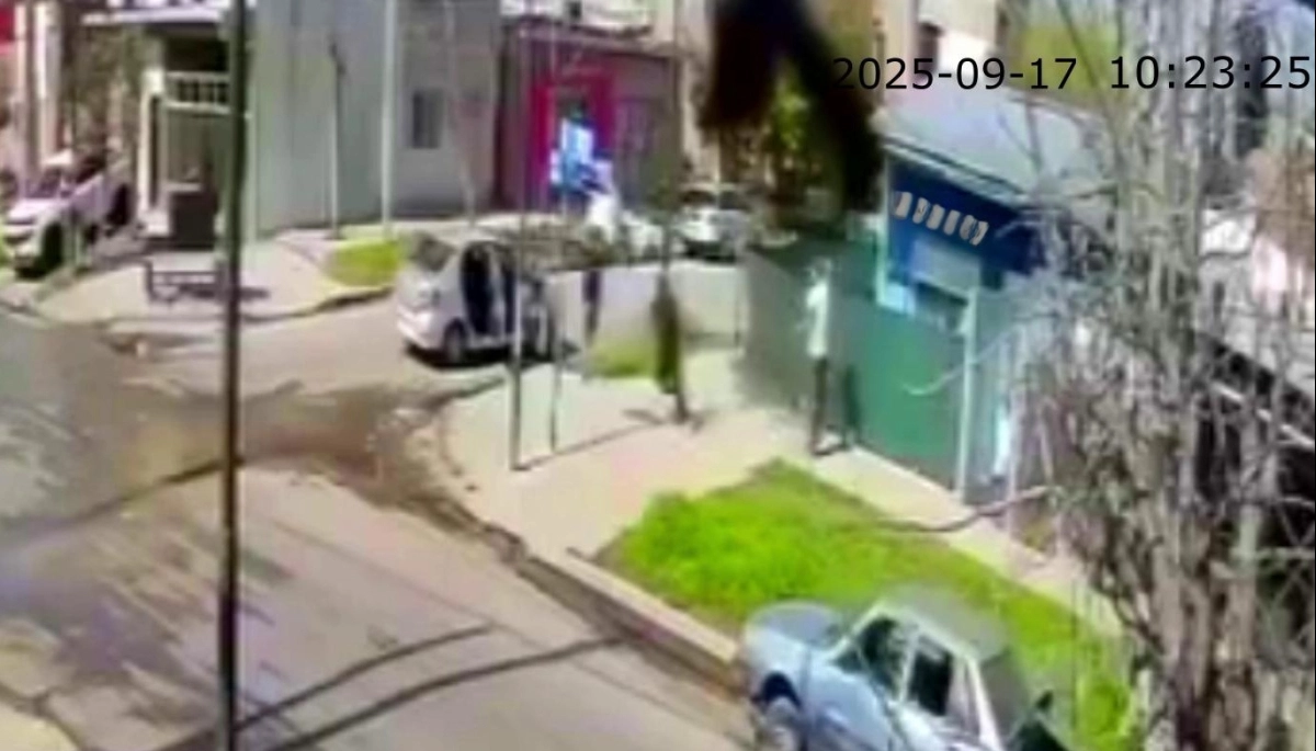 A las 10 de la mañana salió de la casa y lo asaltaron antes de llegar a la esquina