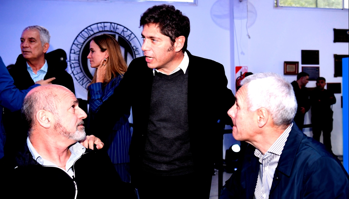 Con candidatos e intendentes: Kicillof lideró una masiva cumbre para apuntalar la campaña de Fuerza Patria